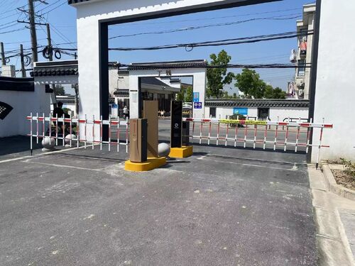 kasus perusahaan terbaru tentang E40Pro Barrier Gate | Chinese-style Community Entrance